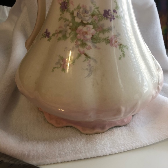 Vintage ivory and pink ceramic ornate pitcher shabby chic - Picture 5 of 15